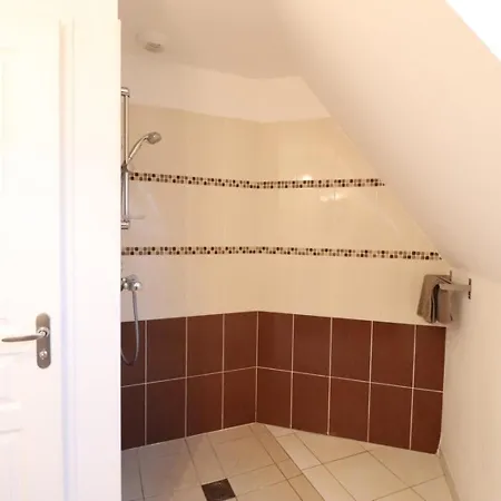 Gite Mandailles-saint-julien, 3 Pieces, 4 Personnes - Fr-1-742-377 Holiday home Mandailles-Saint-Julien
